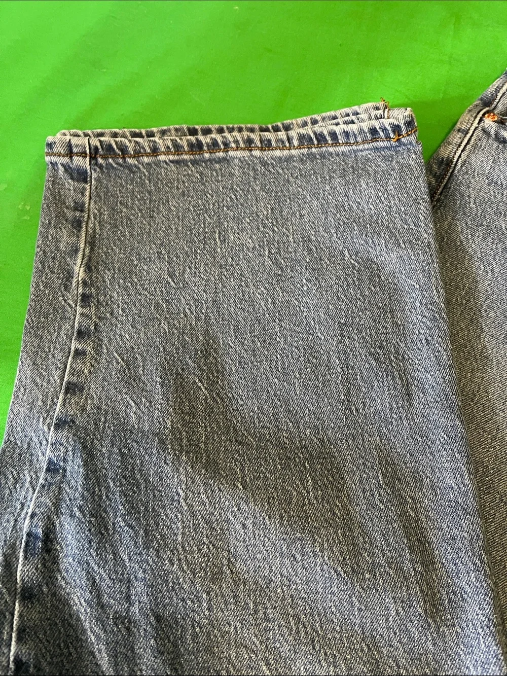 Forever 21 Men's Light Blue Relaxed Fit Jeans